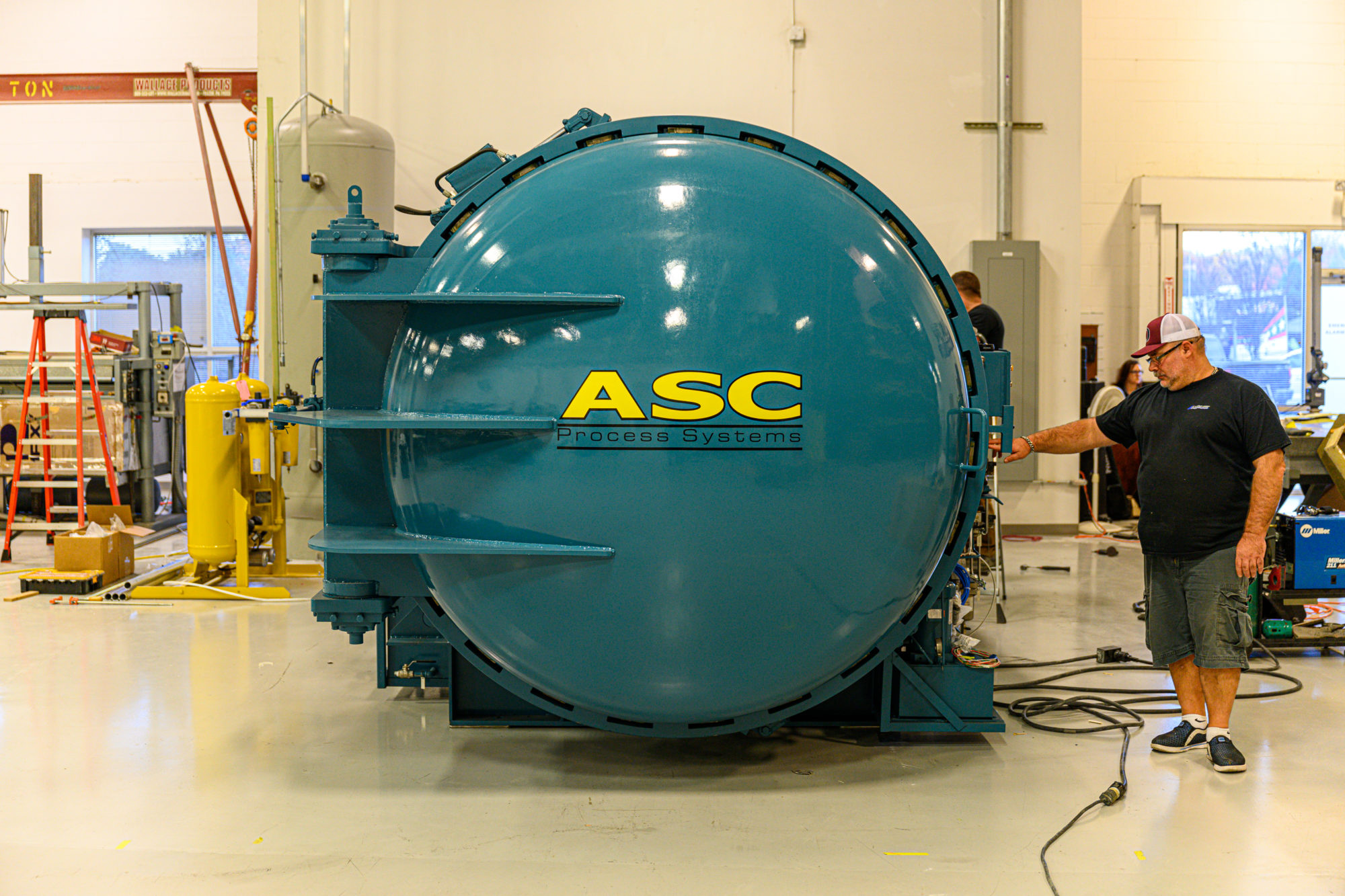 New ASC Autoclave Delivered Leading Edge Composites Composite Parts